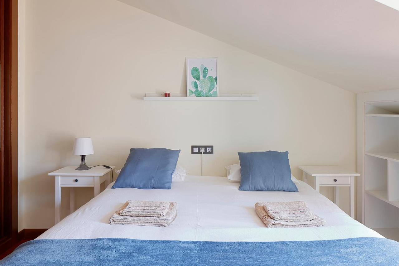 Apartment Atico Con Terraza, Vistas Al Mar Y Parking En Playa De S Lorenzo Gijon